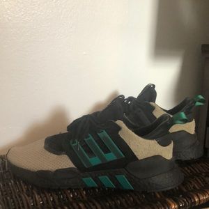 Packer x Adidas 91-18 Collab